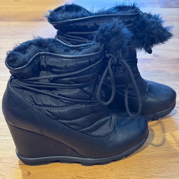 Shoe Dazzle Shoes - Black Faux Fur Wedge Ankle Boots Women Size 11
